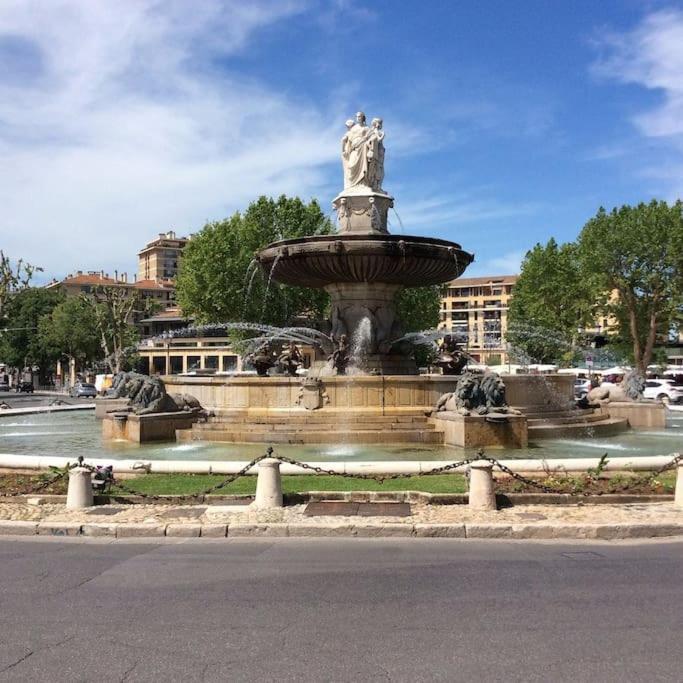 Le Petit Charrier Apartment Aix-en-Provence Luaran gambar